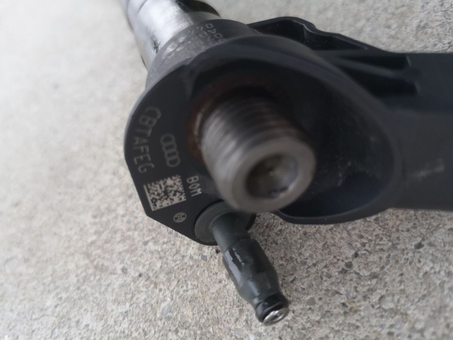 Injector touareg 3.0D cama, casa, casc
