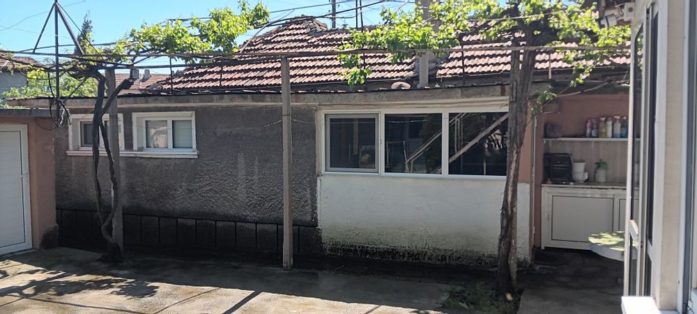 Двуетажна къща в гр.Гълъбово