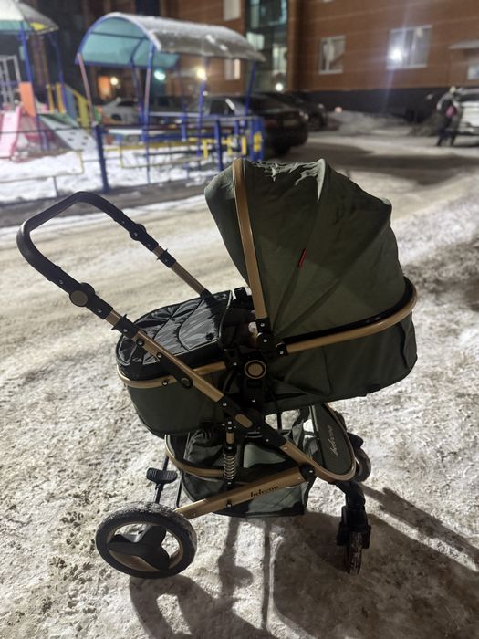Продам прогулочную коляску