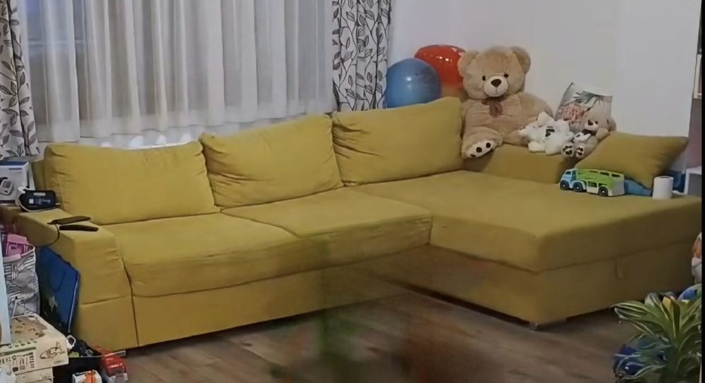 Продавам диван 285/165