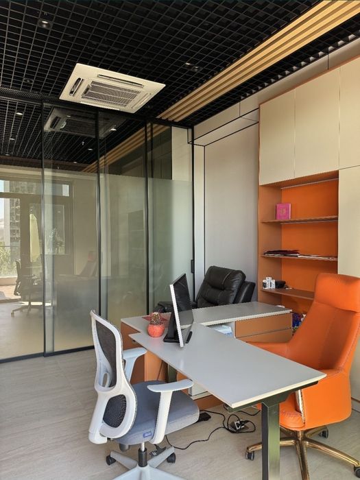 Премиум-офис 87 м² + Терраса 20 м² в Nest One (Блок А) с видом на Humo
