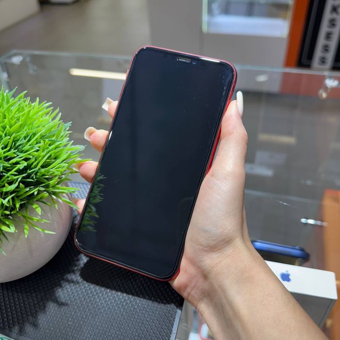 iPhone 11 128gb 100% | iStore