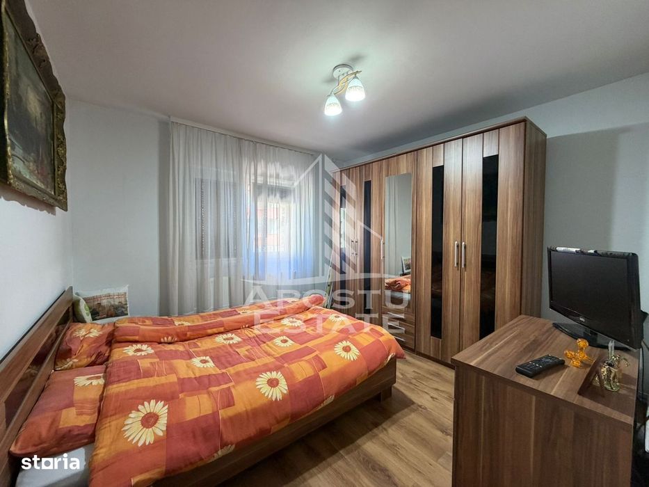 Apartament cu 3 camere, garaj, de vanzare, zona Plavat I I,Timisoara