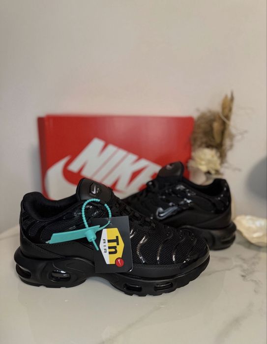 Vand Nike TN triple black