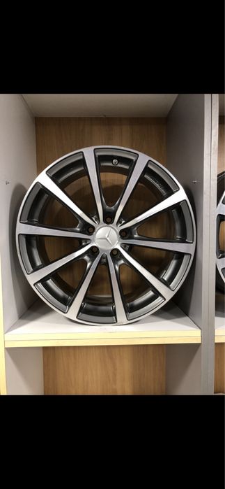 Jante Aliaj Mercedes R19