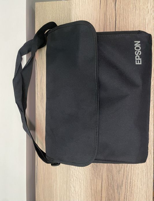 Продаем проектор Samsung