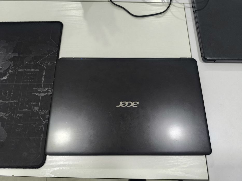 Acer noutbuk sotiladi