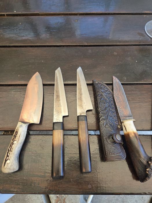 Cutite de vanatoare executate manual