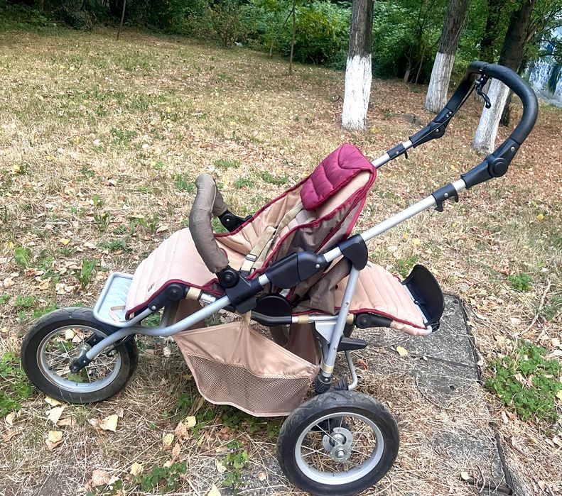 Детска количка Hauck и седалка за кола