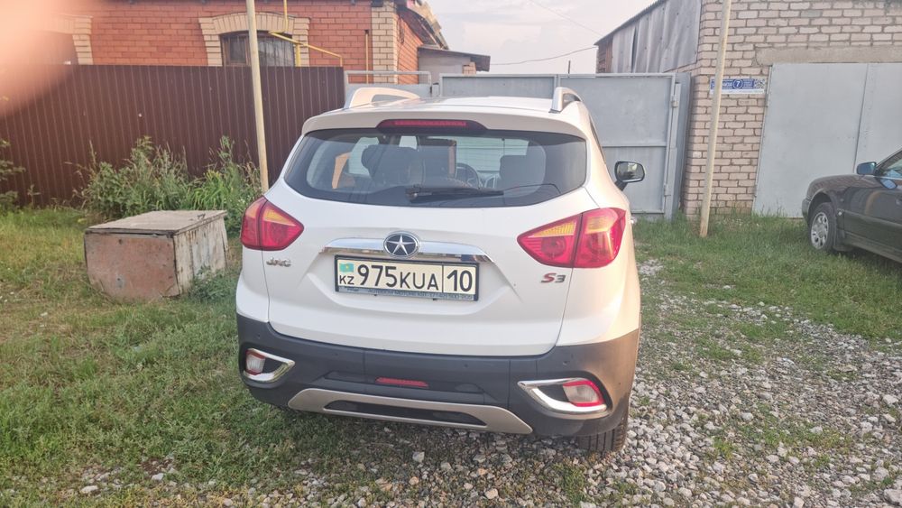 Продам JAC S3 в отличном состоянии