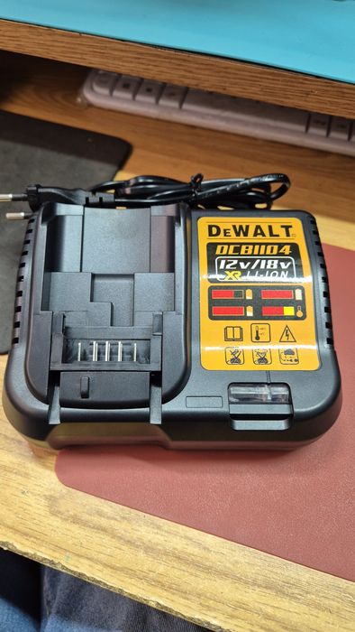 Incarcator baterii Dewalt 18 v