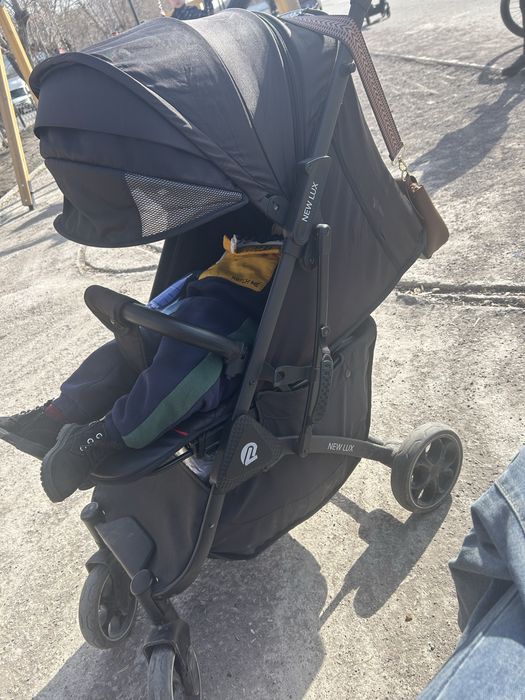 коляска прогулочная