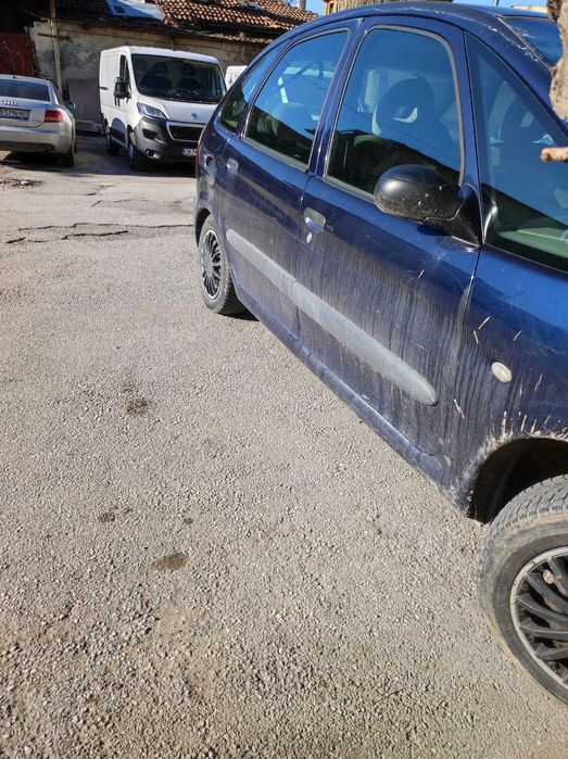 Ситроен Ксара Пикасо без номерата се продава