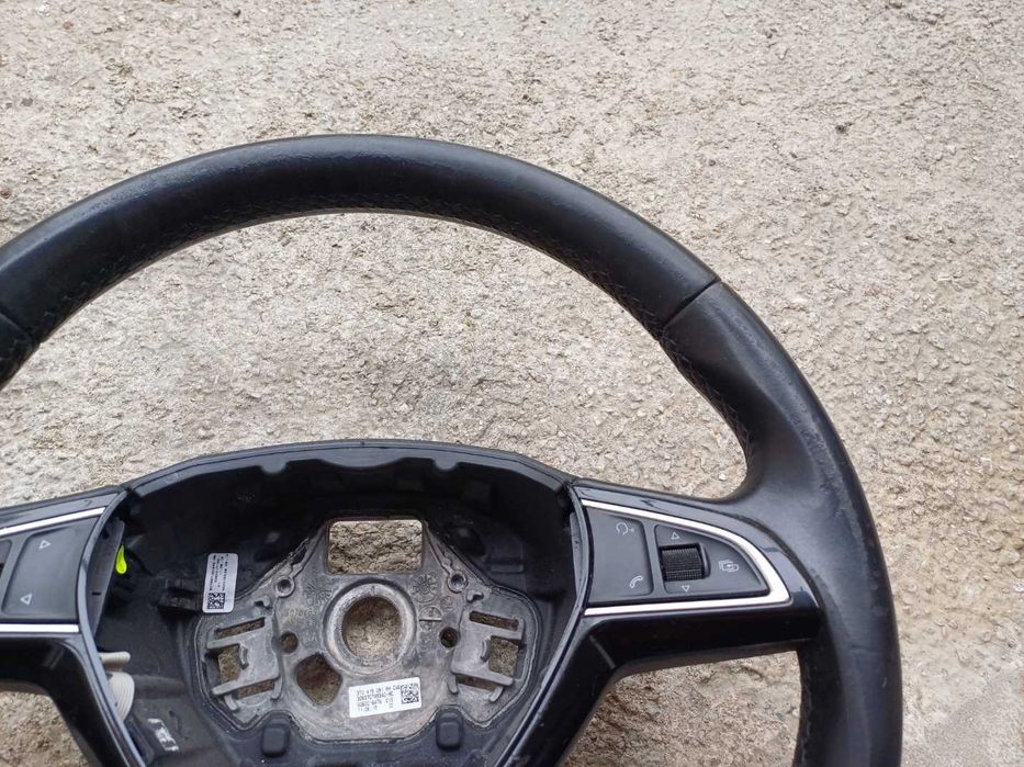 Volan piele Skoda cu comenzi butoane 5E0919719F