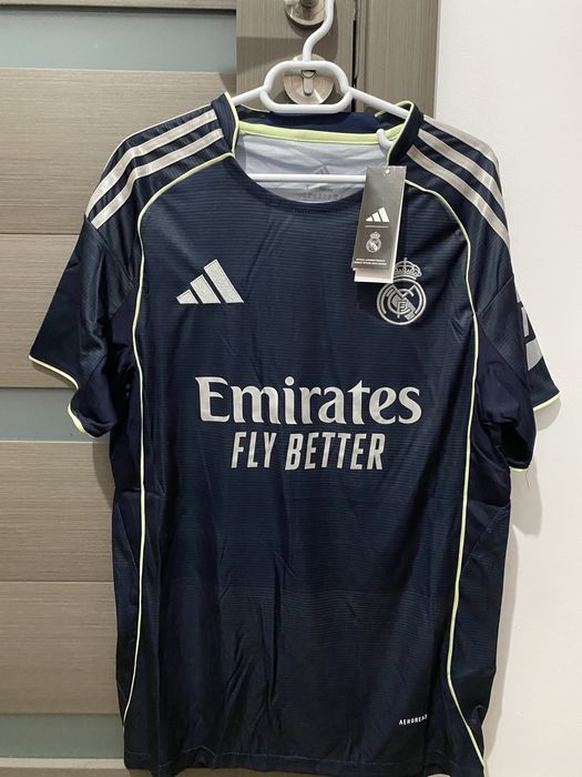 Kit Real Madrid Away 25/26 Marime L