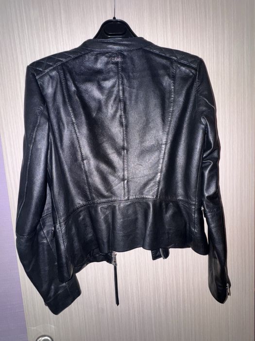 Куртка кожаная на осень/весна GUESS