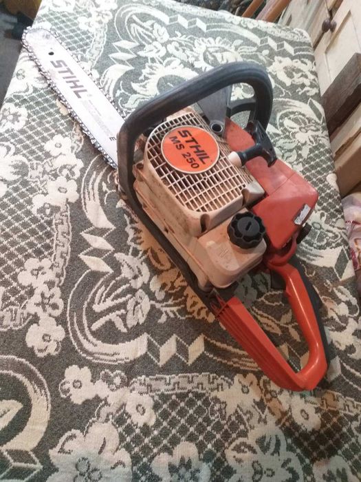 Дърворезачка и консумативи