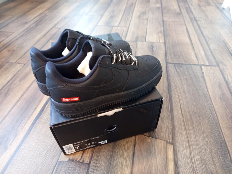 Nike Air Force 1 x Supreme Black - Mărimea 38 - Nou în Cutie