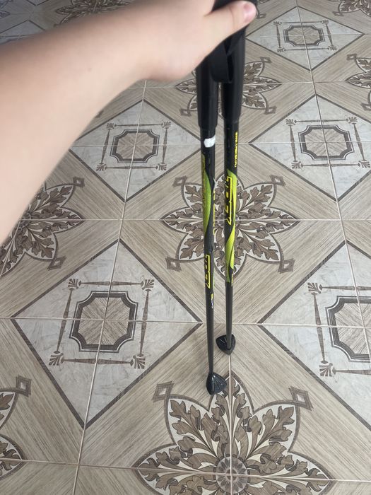 Продаю професиональные беговые лыжы Fisher