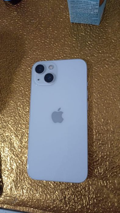 Продам айфон 13 срочно