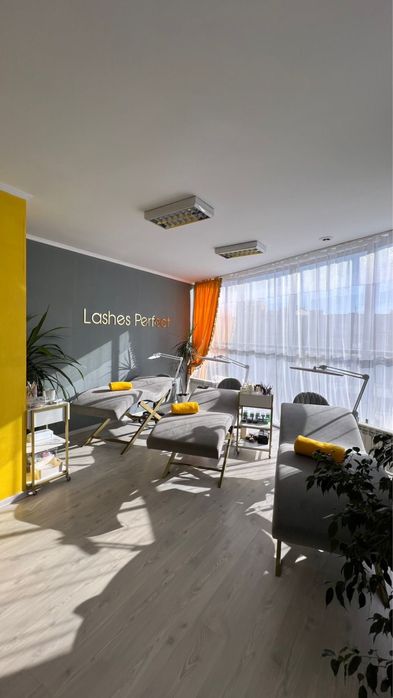 Студия красоты нарашивание ресниц