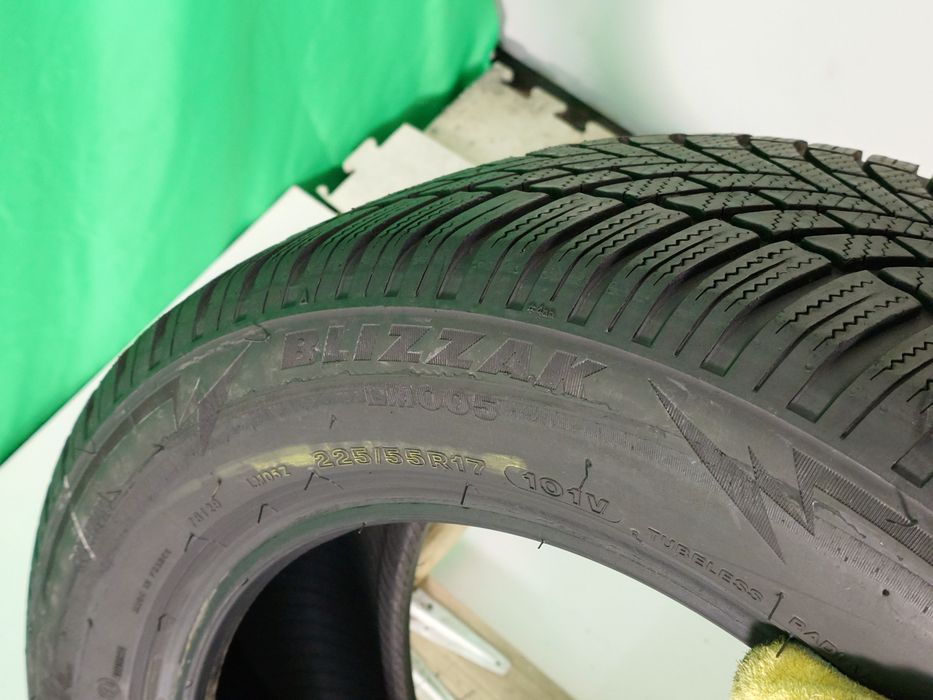 225/55R17 Bridgestone 6,3mm stare foarte buna