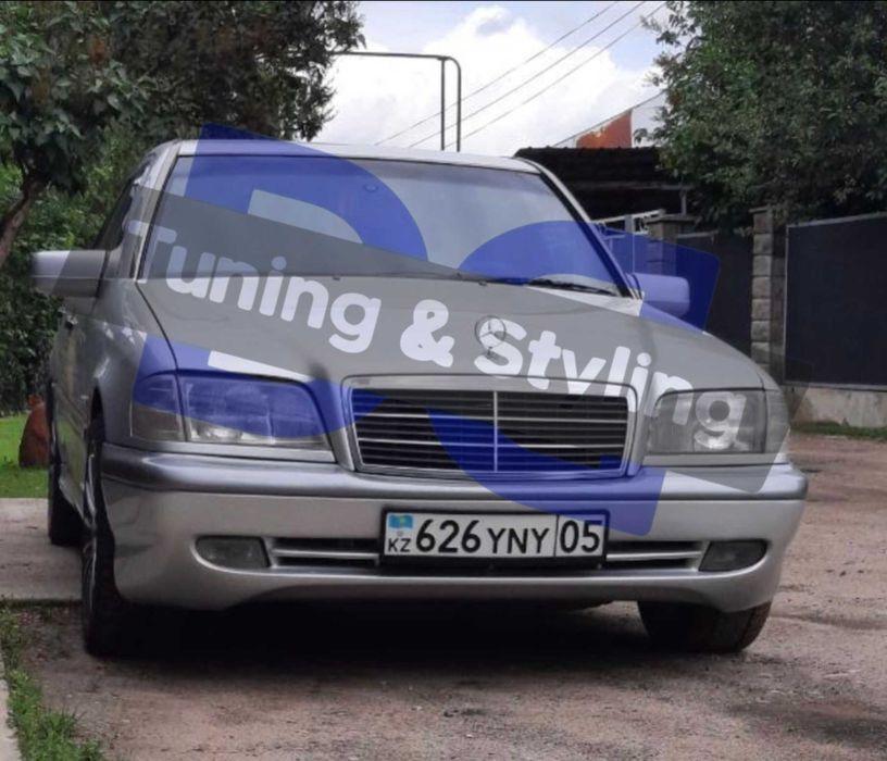 Задний Бампер Мерседес W202