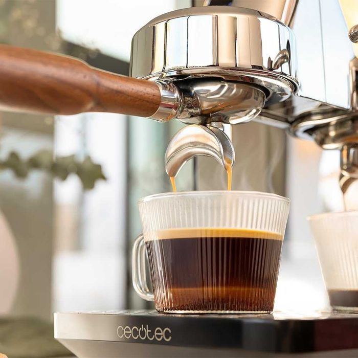 Професионална еспресо кафемашина Cecotec Barista Baristeo Intima