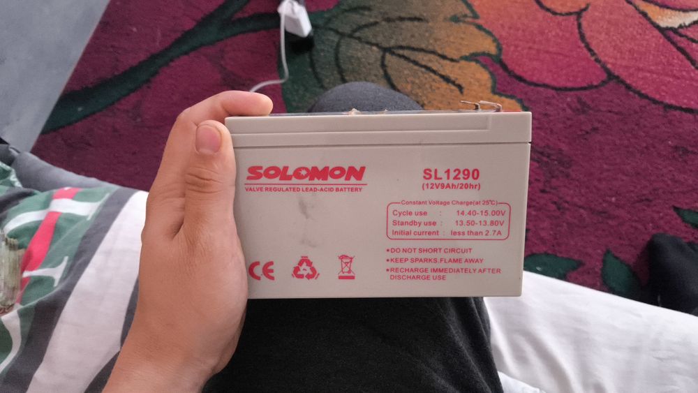 Solomon  akumlyator
