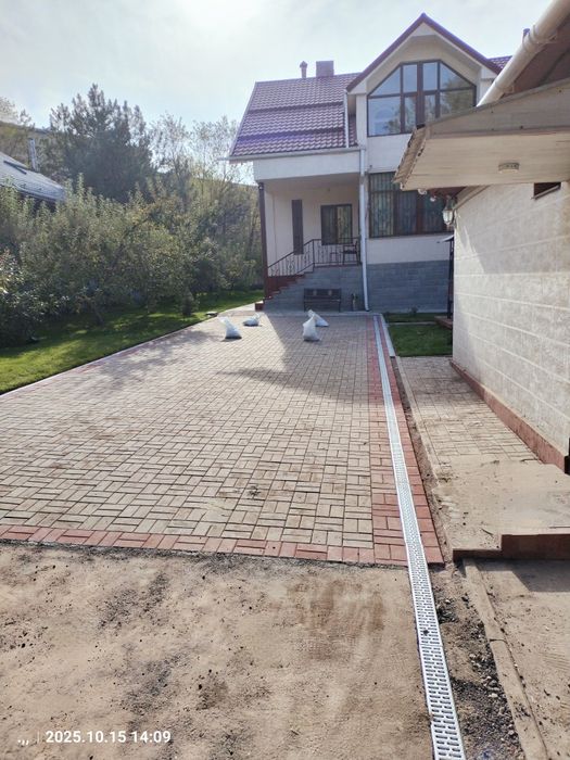 Укладка брусчатка бардюры