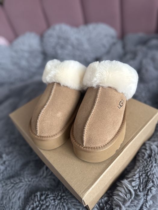 Ghete papuc UGG