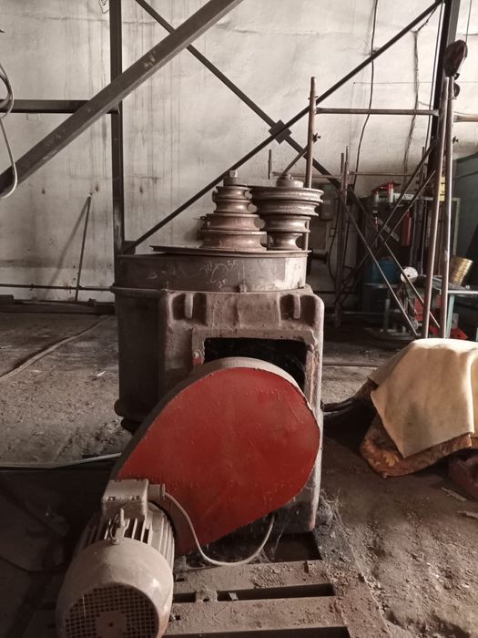 Трубогиб электрический