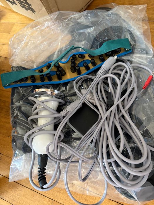 Aparat de masaj electrostimulare