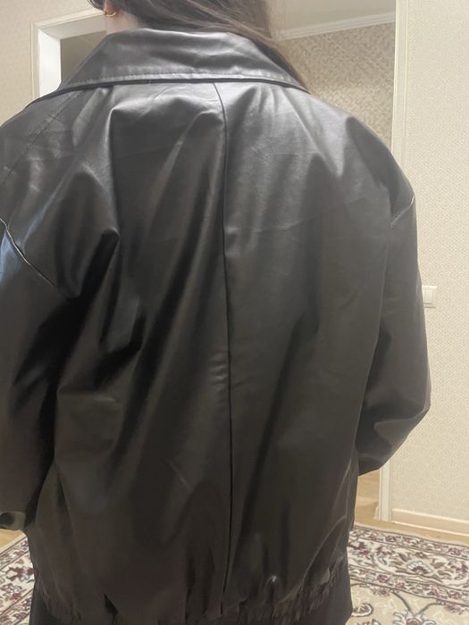 Продам коженный куртку оверсайз