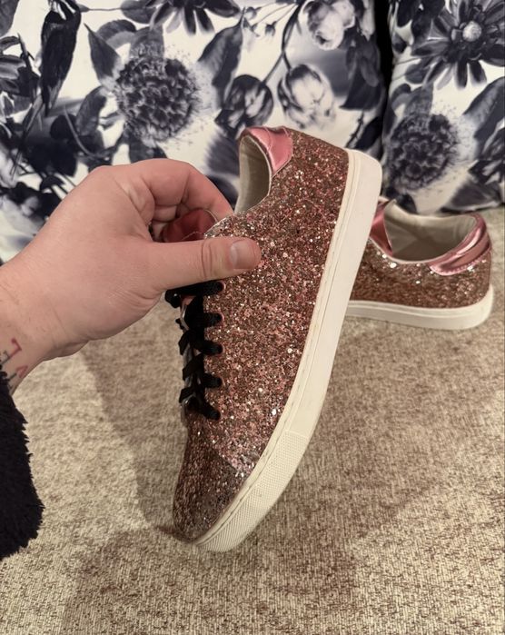 Adidasi unisex paiete