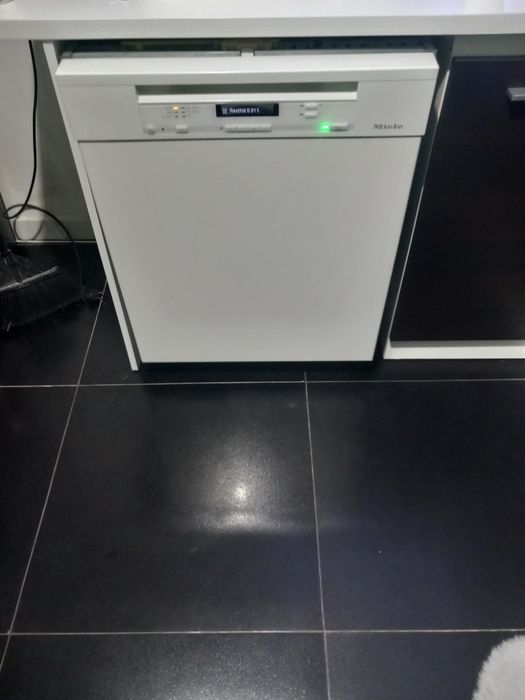 Masina de spalat vase miele