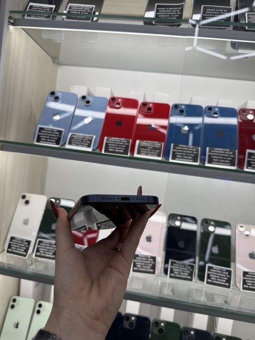 Humor GSM oferă spre vânzare / iPhone 15 Pro Max / 256 GB / Blue / Baterie 86% / Garanție 12 luni / Rate