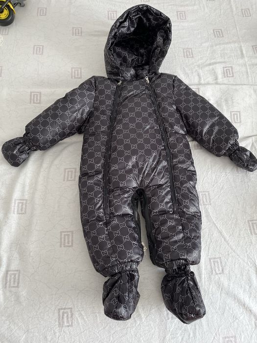 Продам комбинезон зимний !