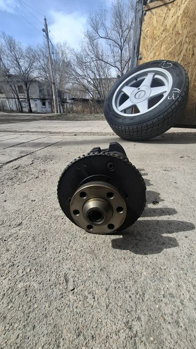 Продам коленвал от пассат Б 5, двигатель АДР
