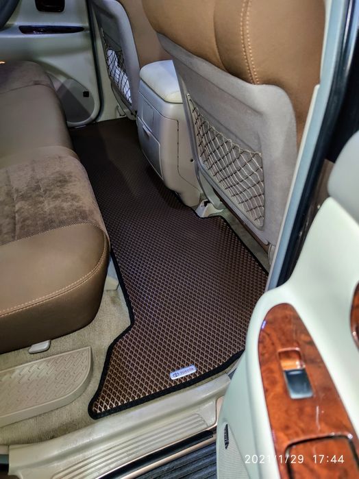 продам Toyota Land Cruiser UZJ100