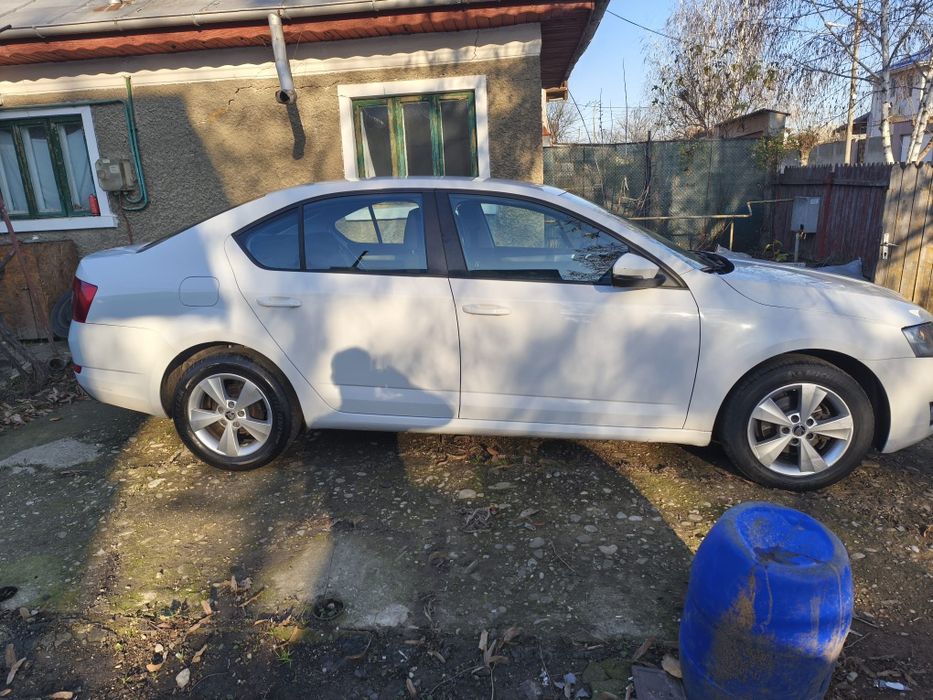 SKODA Octavia 2014 — imagine 4