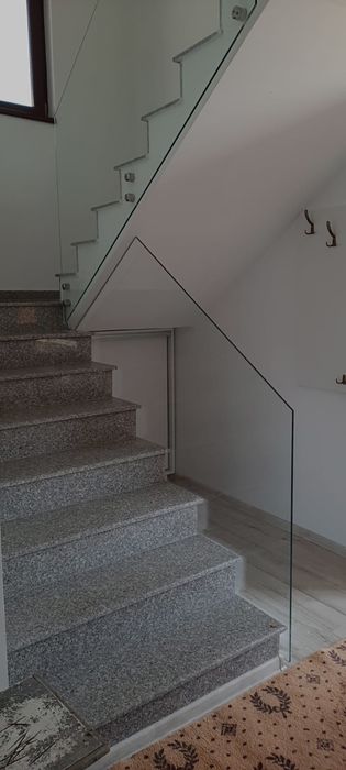 Balustrade din sticla/cabine de dus/usi glisante