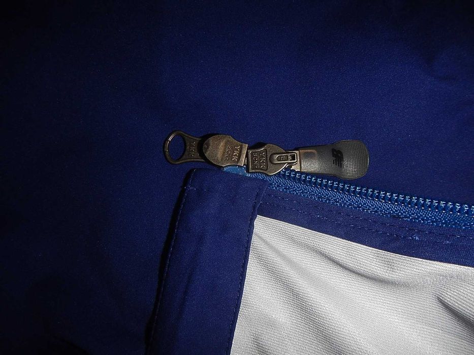 Foita/geaca New Balance. Marimea XL-Men.