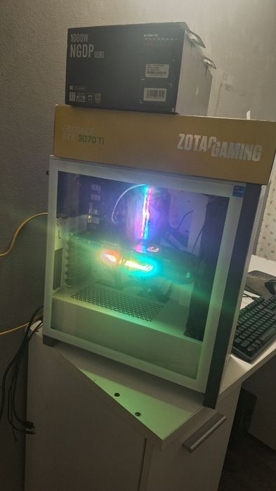 PC Gaming  High End i7-14700k 5.6 GHz , RTX 3070 TI, 32 GB RAM, 1 TB SSD M.2