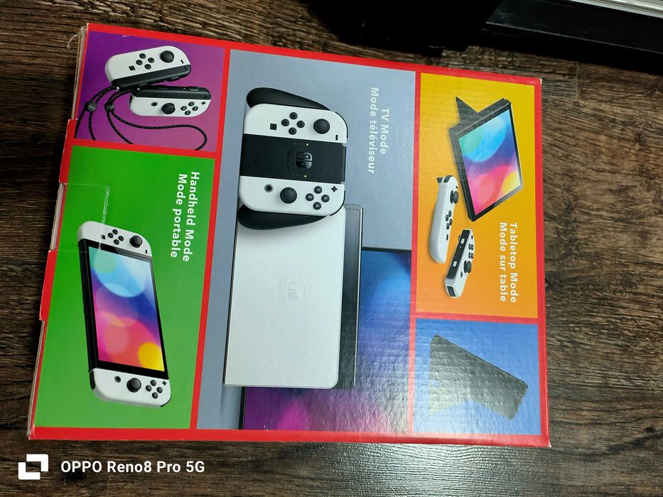 Nintendo switch OLED model white