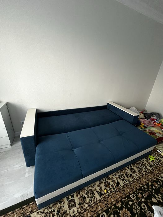 Продам диван срочно