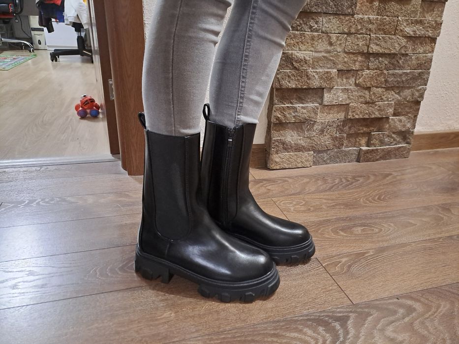 Дамски боти тип челси