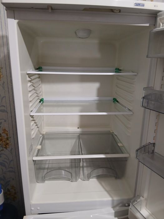 Продам холодильник ATLANT