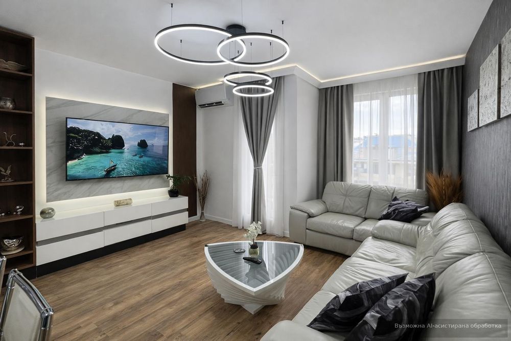 Дава се под наем Тристаен апартамент в Бургас, Център - 80 кв.м за 1200 € - Снимка #1