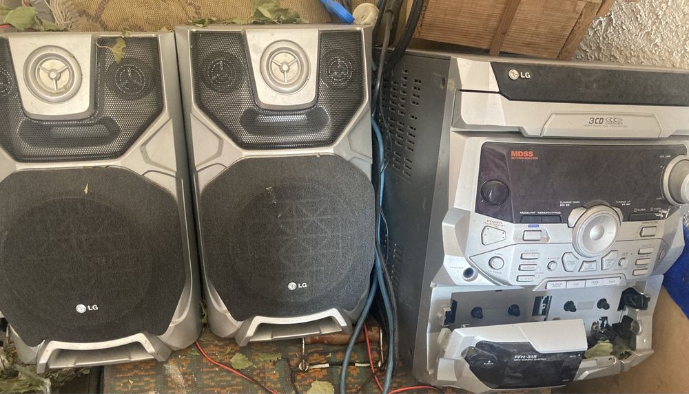 Срочно Продам музыкальный центр